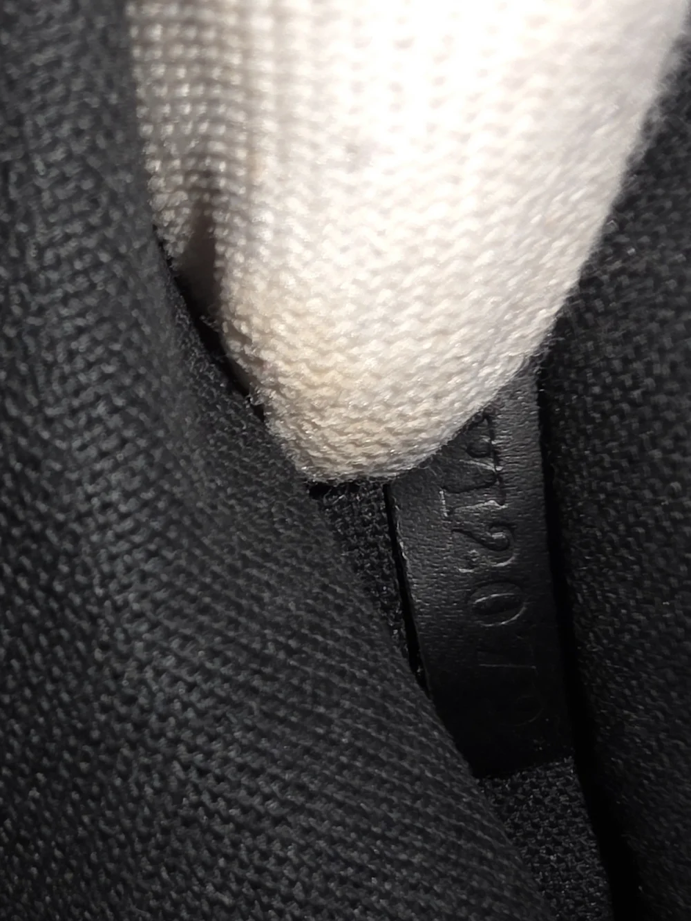 Louis Vuitton Damier Graphite Thomas Messenger Bag
